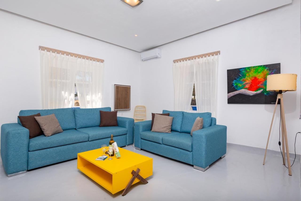 Blue Violet Apartment Drios Luaran gambar